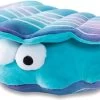 Petshop By Fringe Studio – 314058 – A Bit Clammy – – Hondenspeelgoed – Honden Speelgoed – Hondenspeeltjes – Speelgoed Hond – Speelgoed Voor Honden – Piepspeelgoed – Pluche – Speelgoed Voor Dieren – Hondenknuffel -Huisdier Speelgoed Winkel 1200x827
