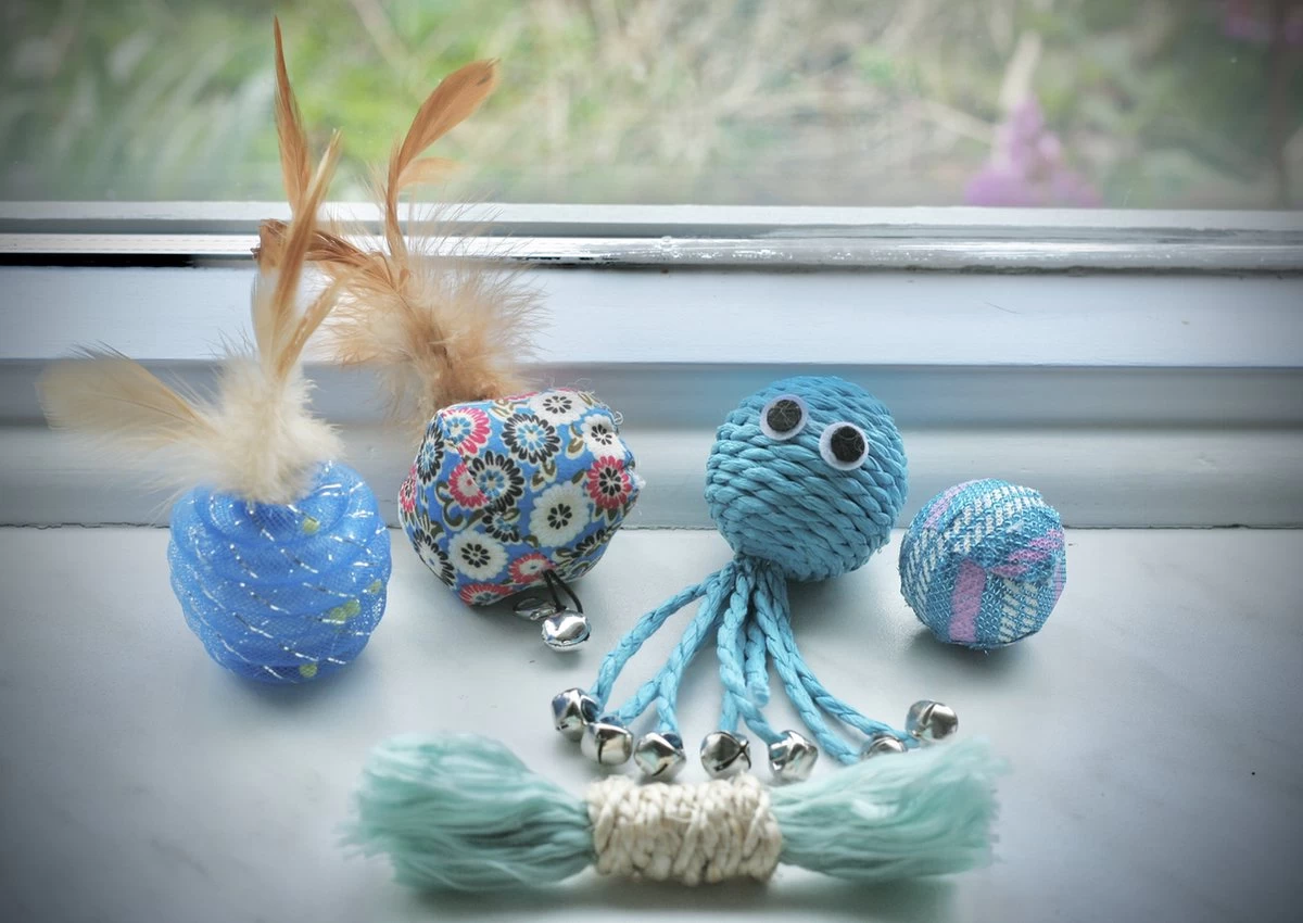 5 Delig Kattenspeelgoed Set – Blauwe Speelgoed Set Voor Katten – Kattenspeelgoed – Speelgoed Met Belletjes – Speelballen – Fluffy Stick / Kitten Speelgoed 3 5 Delig Kattenspeelgoed Set – Blauwe Speelgoed Set Voor Katten – Kattenspeelgoed – Speelgoed Met Belletjes – Speelballen – Fluffy Stick / Kitten Speelgoed